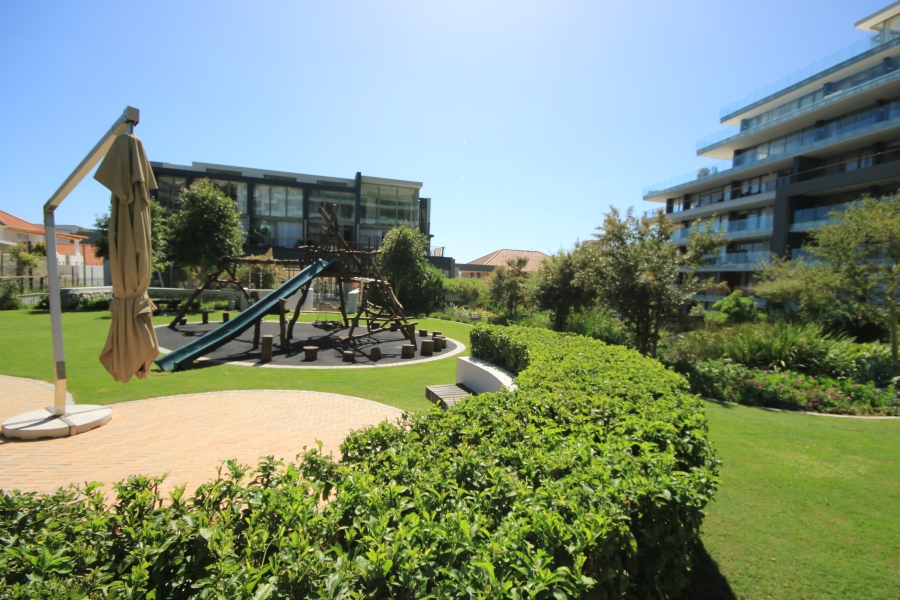 To Let 1 Bedroom Property for Rent in Sea Point Western Cape
